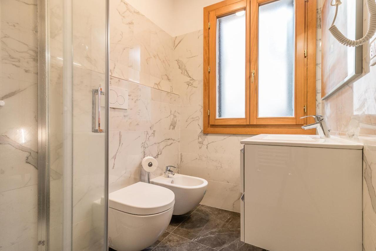 Venetian New Style @ Ca' D'oro Apartment Venedig